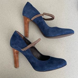 Beautiful used Luca Valentini Italian suede heels